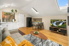 ♥ Secret & Charming Studio |Near I5 |North Seattle - Image 2