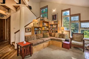 River Views, Private Hot Springs Tub, Forest, Deck - Image 4