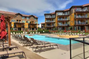 Casa del Mar! Pool, Tub & Refreshing Lakefront Resort - Image 4