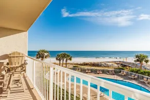 Breathtaking views of the Gulf. - Image 2