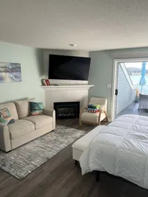Pacific Shores - 2 Bdrm Oceanfront Unit with deck - Image 4
