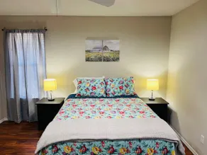 Cozy & Convenient Duplex: Free WIFI, washer/dryer - Image 3