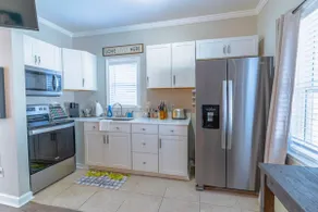 Serene 1BR Cottage Hill | Pet-Friendly Escape - Image 4