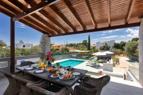 Villa Ampelaki - Premium Villa with heated pool - Image 5