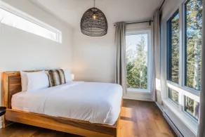 Chalet XO Tremblant - 5BRs, Private Baths, Spa, Sauna & Rooftop - Image 5