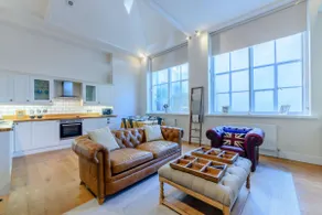 Luxury family friendly holiday cottage in the heart of the Cotswolds - Church Mews - Image 2