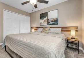 Kelly's Cove: 1st Flr 2 Bdrm-Walk to A&M-King Beds - Image 5