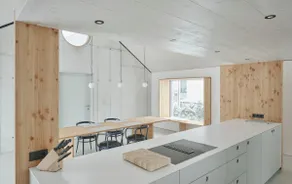 Modern Alpine Penthouse with Lake View - Image 3