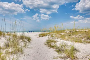 Clearwater Beach Hideaway: Walkable Location! - Image 4