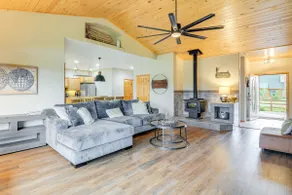 Modern Pagosa Springs Home w/ Deck on Village Lake - Image 5