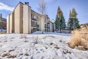 Sweet Skier’s Escape < Half-Mile to the Slopes! - Image 3