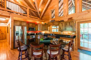 Luxury Lodge & hot tub, sleeps 16, serene setting - Image 4