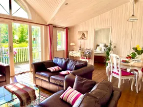 🥇 Holiday Lettings Beech Lodge 6 Bed Luxury - Image 5