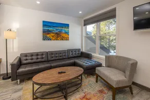Remodeled studio w/mountain views near Resort - Image 4