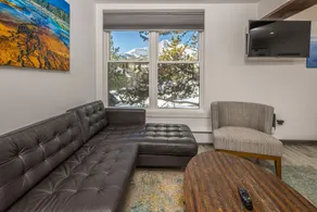 Remodeled studio w/mountain views near Resort - Image 3