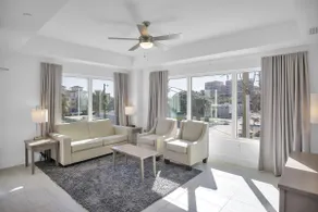 Clearwater Beach, Stunning 2/2.5, City View, 304 - Image 2