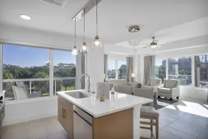 Clearwater Beach, Stunning 2/2.5, City View, 304 - Image 3