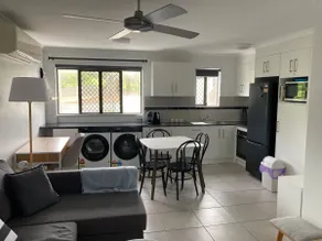 Beachside stay, Ocean/Island View. Pool, Free park - Image 3