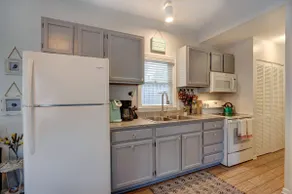 EZBreezy 1 bedroom home located on St. Simons popular East Beach - Image 4