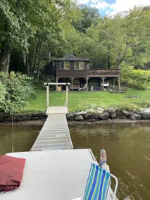 Garby's River Retreat - Image 4