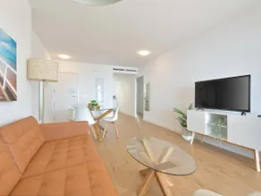 Deluxe 2 bedrooms apartment - Image 5