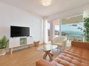 Deluxe 2 bedrooms apartment - Image 4