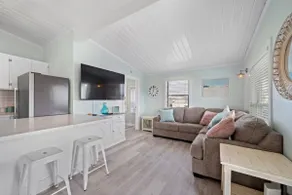 Cute Bungalow With Fire Pit Close to the Beach - Image 5