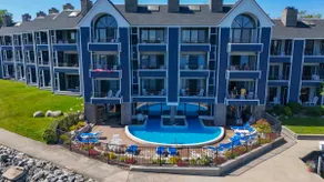 Edgewater 355 | Lakefront Condo | Downtown Charlevoix | Pool, Hot Tub, Sauna - Image 5
