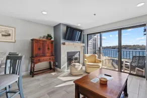 227 Edgewater Inn | Private Lakefront Balcony Stay | Pool, Hot Tub, Sauna - Image 4
