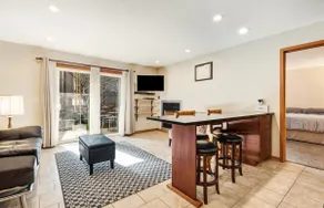 Ground level Condo near Downtown Bend - Image 3