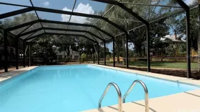 University House - 8 Bedrooms Walk to UF / Stadium - Image 5