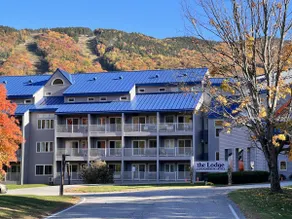 Overlooking Loon Mountain’s South Peak, this newly renovated 1BR condo offers indoor and outdoor pools, indoor hot tub, sauna, and game room access—just minutes to hiking and Loon Resort. Coin laundry available on site. - Image 5