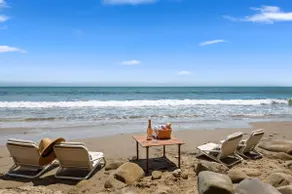 Hobbit House sur Miramar Beach - une expérience unique en bord de mer! - Image 3