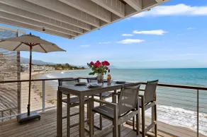 Hobbit House sur Miramar Beach - une expérience unique en bord de mer! - Image 4