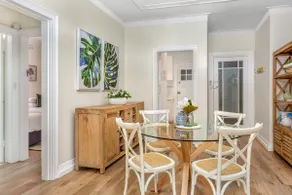 Spacious 2-Bed Apartment in the heart of Manly - Image 3