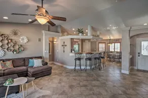 Lake Havasu City Haus mit Feuerstelle, Pool & Spa! - Image 3