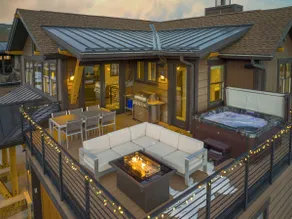 Modern Elegance, Stunning Mountain Views, Hot Tub, Fire Pit, Walk to River! - Image 2