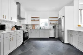 Stunning Springfield Pool Home - 5 Min to Stadium - Image 2