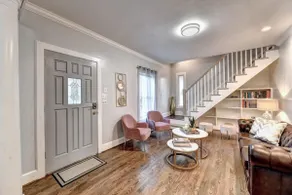 Centrally Located Lux Home - Sleeps 14 - Image 4