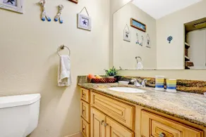 Rare Bayfront End Unit Moon Bay 2BR w/ Boat Slip, Pool, Beach & Sunset Views - Image 5