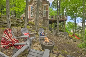 Luxe Lodge Near Smoky Mountains: Views & Hot Tub! - Image 4