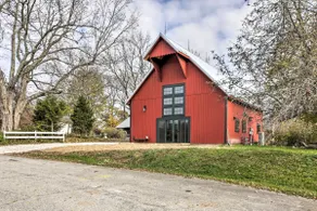 Bloomington Cabin: 4 Mi to Indiana University - Image 3