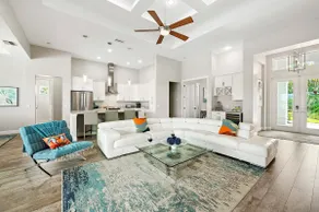 Kokomo-Modern Home with Tiki Hut - Image 5