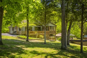 Stylish 4BR Lakefront Cabin w/ Hot Tub - Image 5
