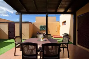 Villa 'Dayely' avec vue sur la montagne, piscine, jardin et Wi-Fi - Image 5
