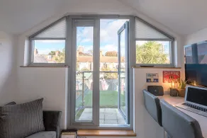 Papillon, Southwold - A Modern Flat with Balcony - Image 4