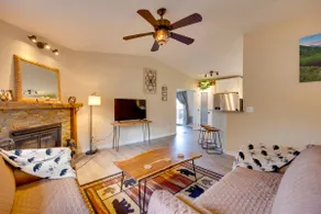 Comforting Woodland Park Home with Fire Pit! - Image 5