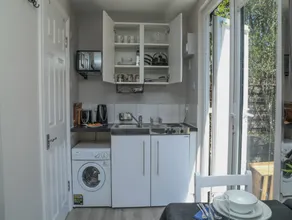 StayZo - Crofton Park - Central London refurbished Studio - Image 4