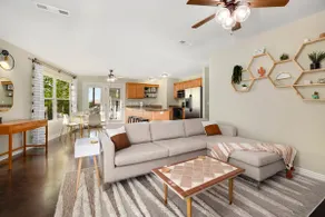 Fayettevilla - 3 min to the U of A and Bike Trails - Image 5