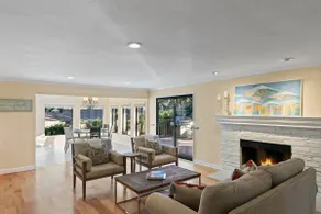 Pacific Retreat: Beautiful 3 Bedroom 2 Bonus Rooms/Generator/Hot Tub - Image 2